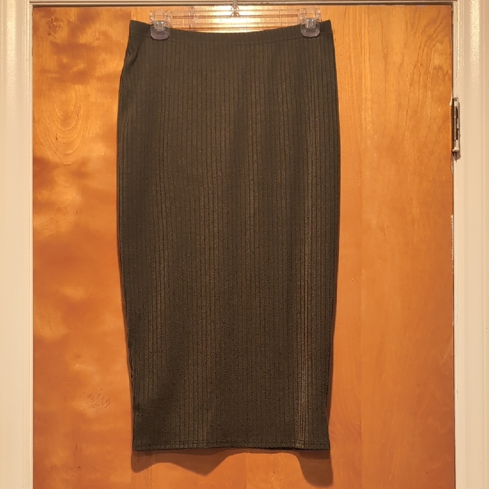 Amazon Black Ribbed Midi Skirt